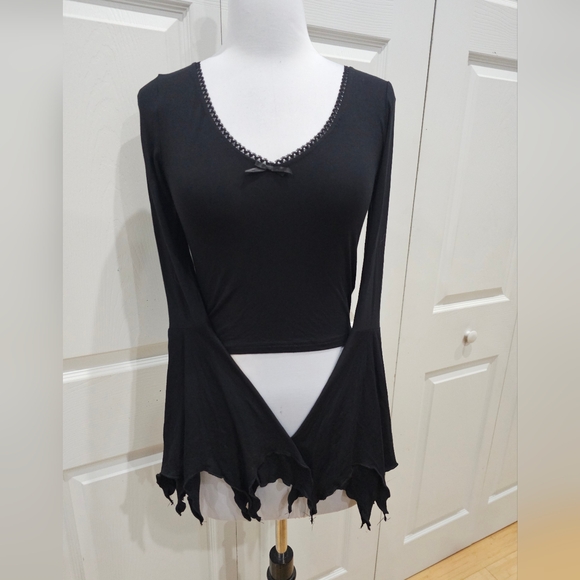 Dolls Kill The Grave Girls Punk Goth Bat Wings Black V Neck Fang Club Crop Top S - Picture 11 of 12